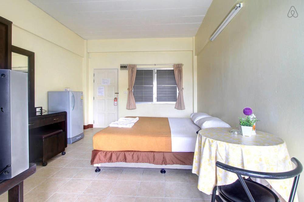 Ekkamon Apartment Phuket Esterno foto